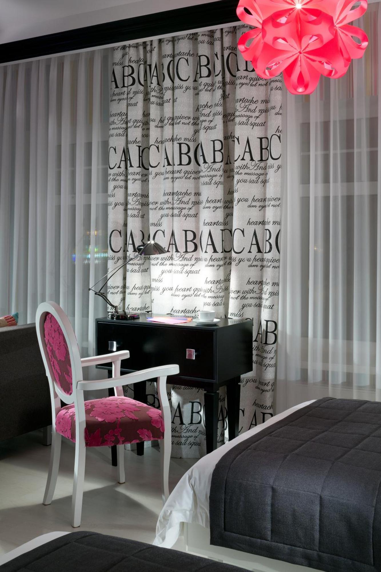 De Gaulle Boutique Hotel Kharkiv Eksteriør bilde