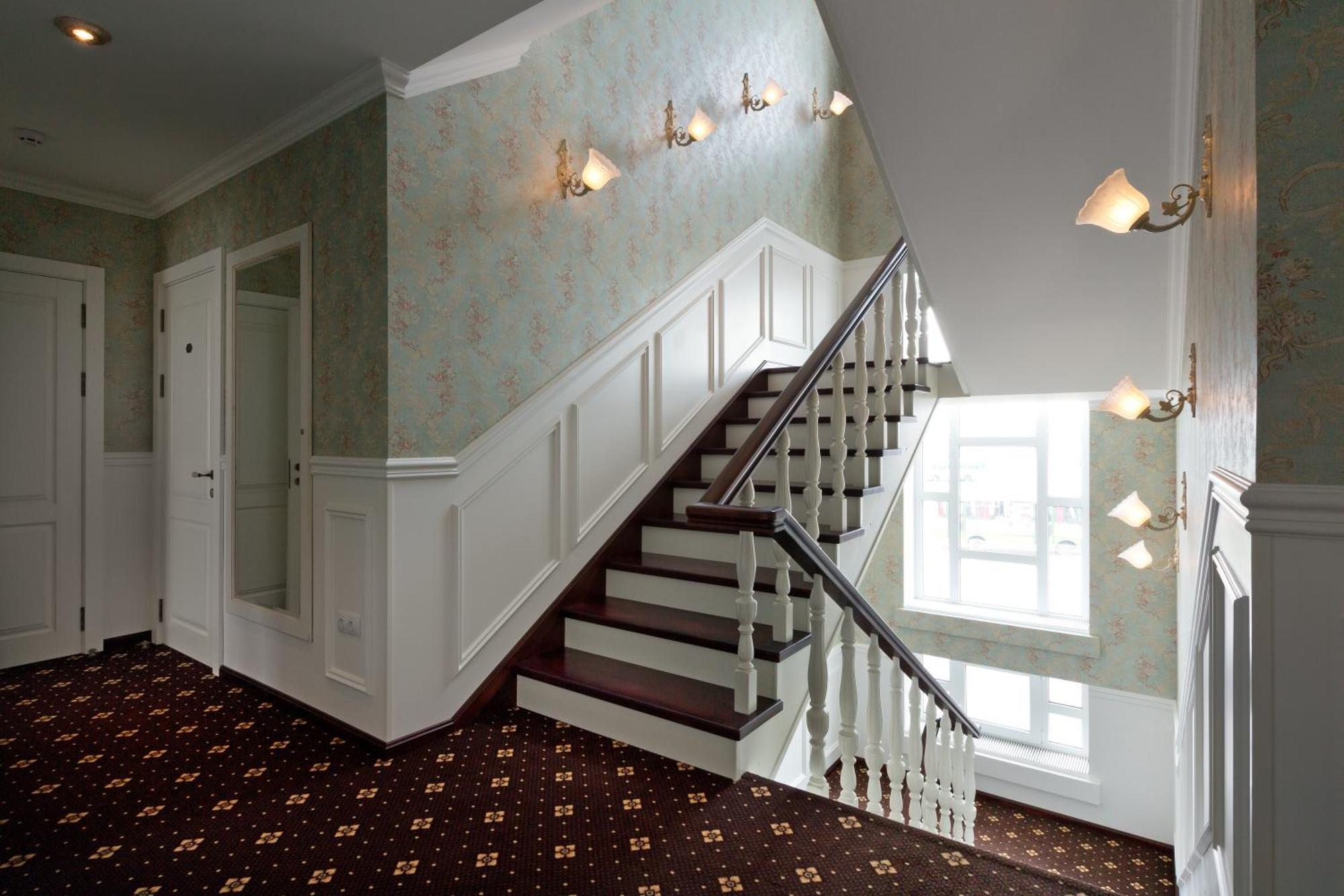 De Gaulle Boutique Hotel Kharkiv Eksteriør bilde