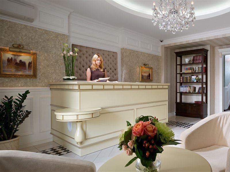 De Gaulle Boutique Hotel Kharkiv Eksteriør bilde
